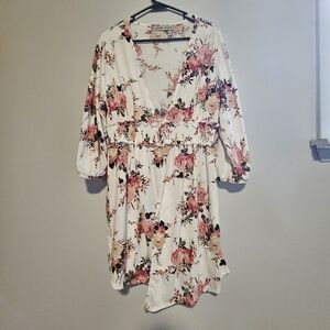 Absolutly Famous Floral V-Neck Tunic Top